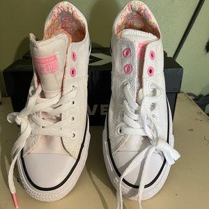 New Converse Pink / White Sneakers shoes 8